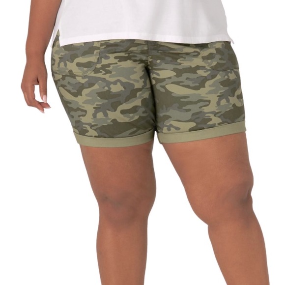 Lee Riders mid rise utility shorts - Picture 3 of 12